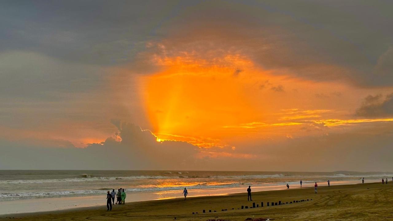 Modern Resort Cox's Bazar Exterior photo